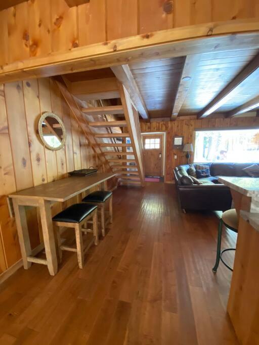Familyfuncabin * Tahoma